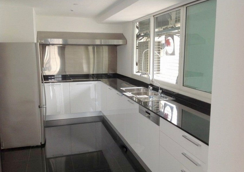 Bangkok Residential Agency's 3 Bed Condo For Rent in Phrom Phong BR4575CD 7