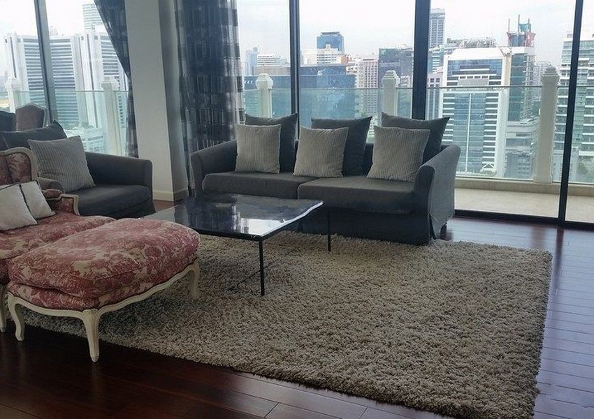 Bangkok Residential Agency's 3 Bed Condo For Rent in Phrom Phong BR4632CD 1
