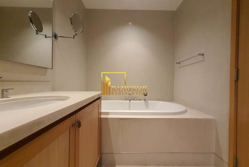 1 bedroom duplex condo phrom phong Emporio Place 5808 image-12