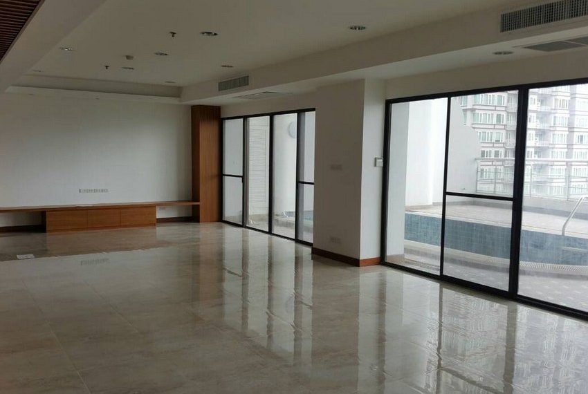 1330 Image-03