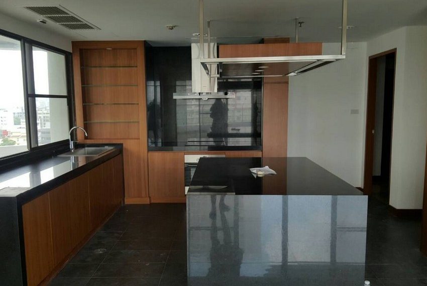 1330 Image-07