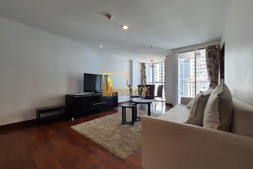 2 bed condo for rent Urbana Langsuan 2465 image-02