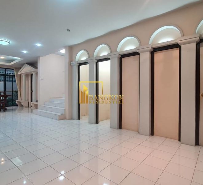 3 bed for rent Baan Chicha Castle 8531 image-01