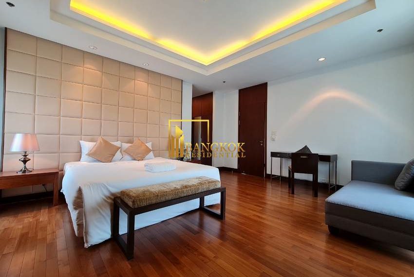 3 bed for rent phloen chit Royal Residence Park 0137 image-16