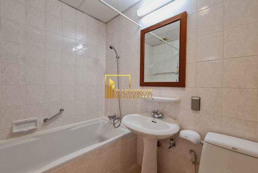 3 bedroom Krungthep Thani Tower 0515 image-17