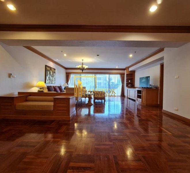 3 bedroom apartment Centre Point Phromphong 0388 image-04