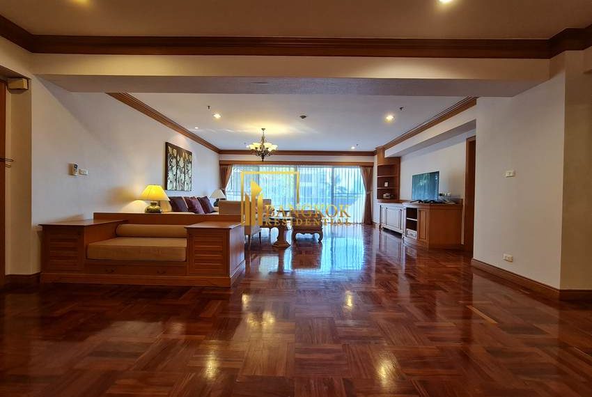 3 bedroom apartment Centre Point Phromphong 0388 image-04