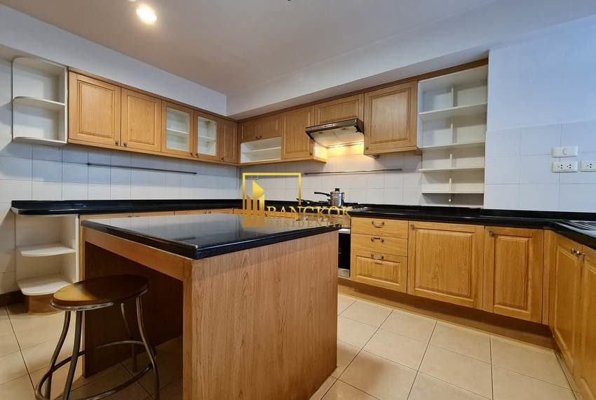 3 bedroom apartment Centre Point Phromphong 0388 image-08