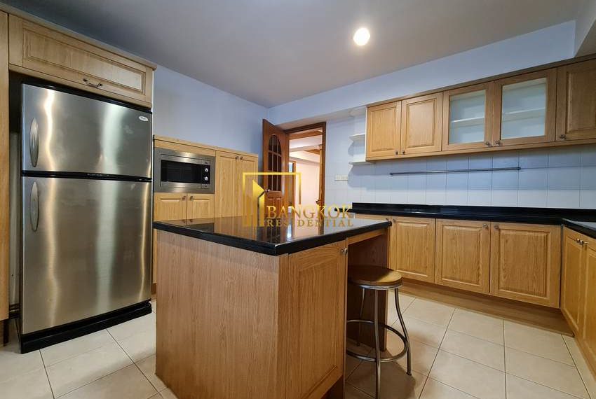 3 bedroom apartment Centre Point Phromphong 0388 image-09