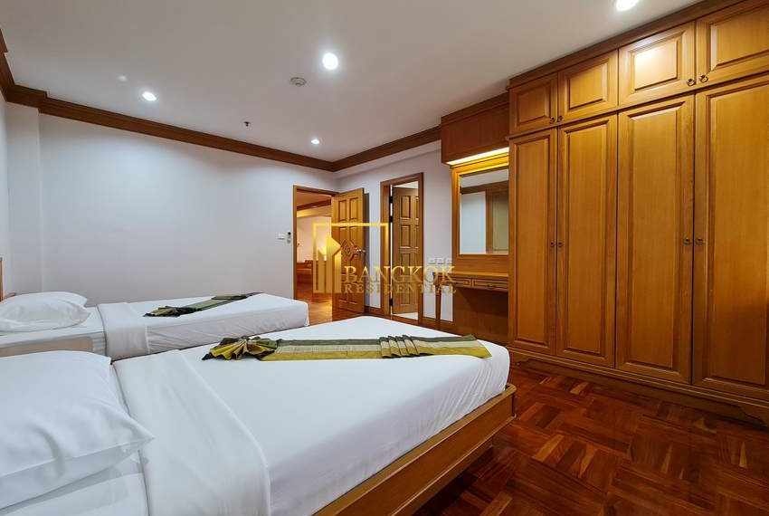 3 bedroom apartment Centre Point Phromphong 0388 image-15
