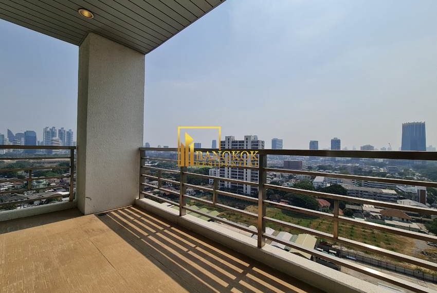 3 bedroom apartment for rent Royal Residence Park 0536 image-12