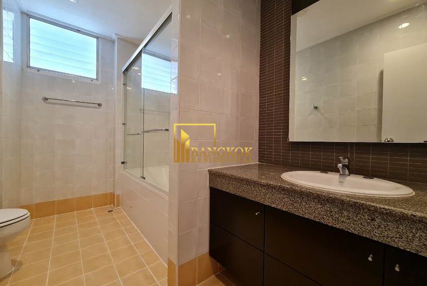 4 bed apartment for rent Krystal Court 0666 image-17