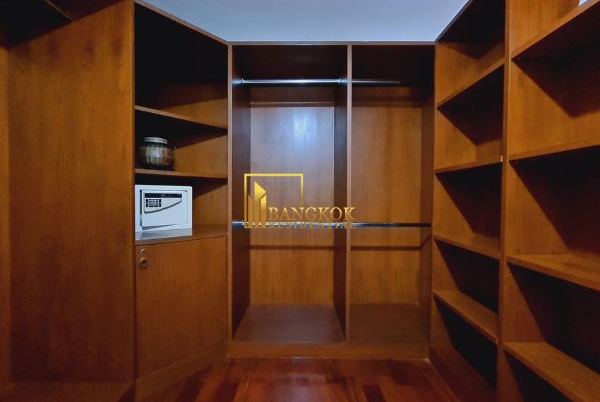 5 bedroom penthouse Neo Aree Court 0180 image-32