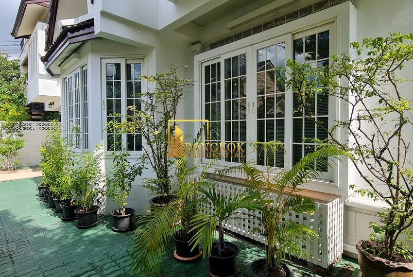 6 bedroom house for rent phrom phong 7701 image-01