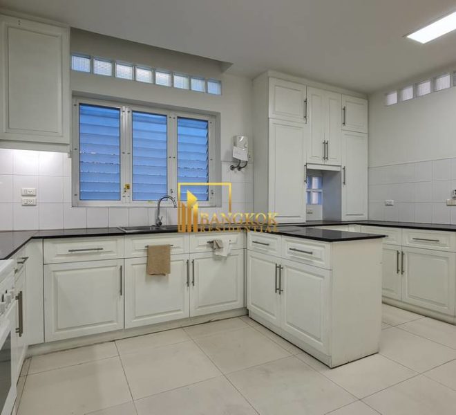 6 bedroom house for rent phrom phong 7701 image-11
