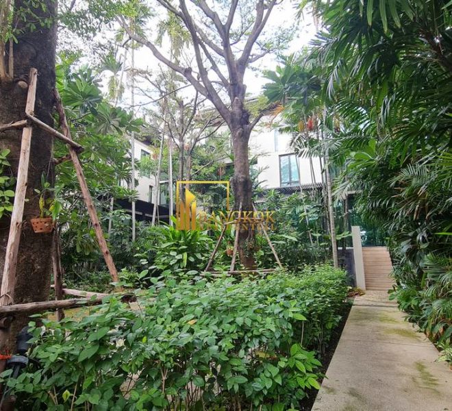 La Cascade House for rent ekkamai 7992 image-01