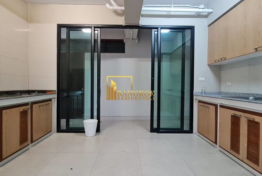 La Cascade House for rent ekkamai 7992 image-06
