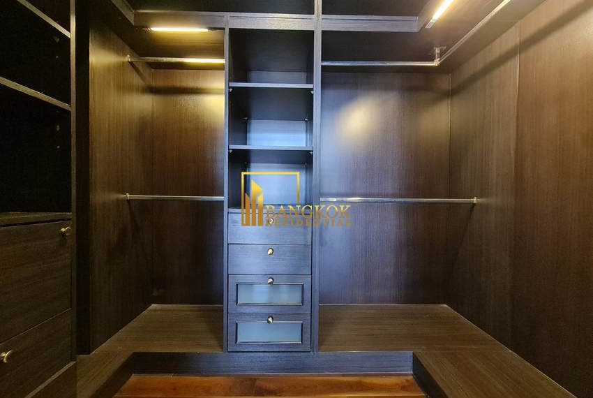 Luxury 4 bed apartment Raveevan Suites 0631 image-32