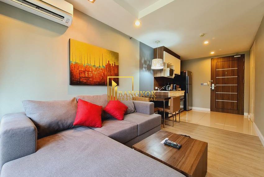 Upper Suites 1 Bed Apartment 7071 image-03