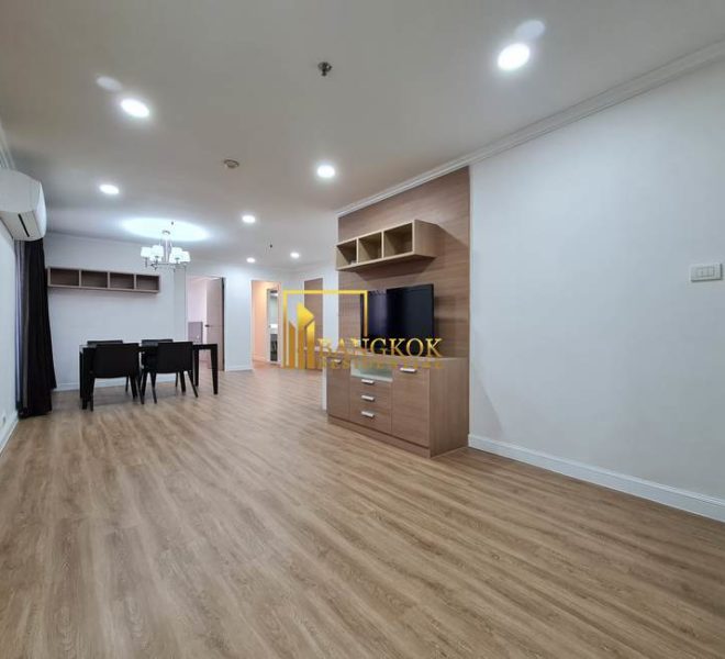 renovated 2 bed condo for rent phrom phong Baan Suanpetch 6556 image-01