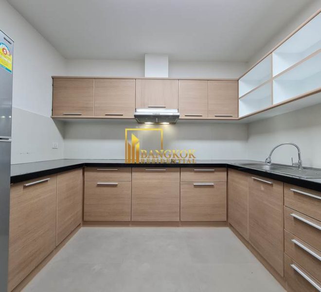 renovated 2 bed condo for rent phrom phong Baan Suanpetch 6556 image-04