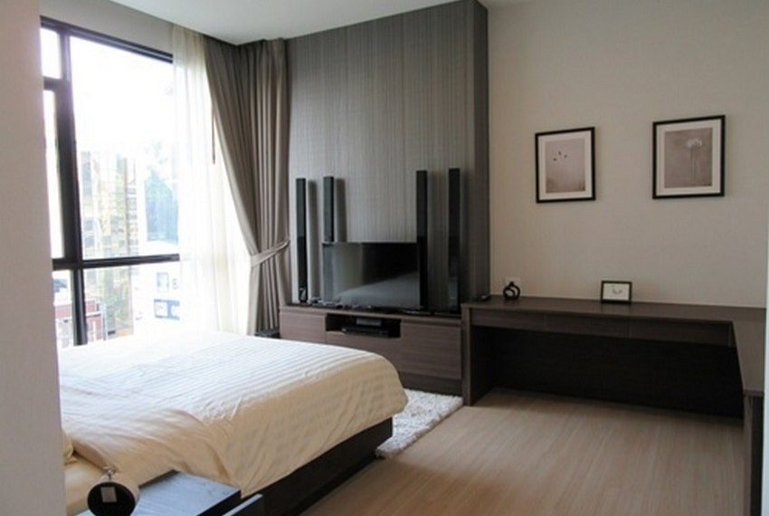 1076 Image-09