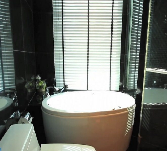 1692 Image-08