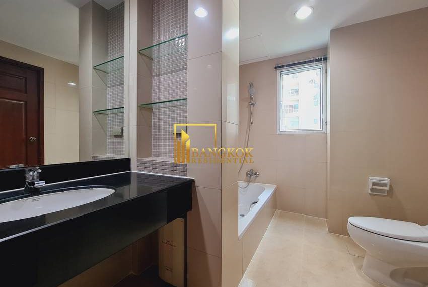 2 bed apartment Grand Sethiwan 0214 image-11