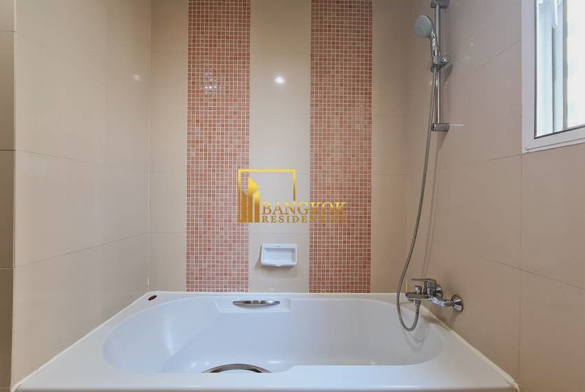 2 bed apartment Grand Sethiwan 0214 image-12