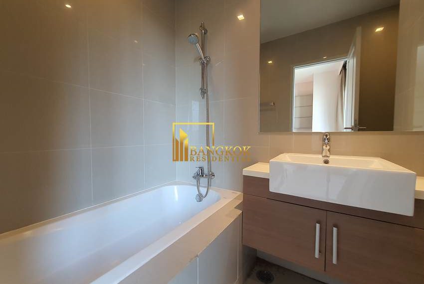 2 bed condo near Phrom phong bts Noble Refine 3480 image-12