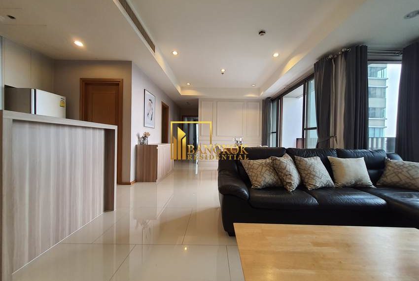 2 bed condo sukhumvit 24 Emporio Place 2615 image-03