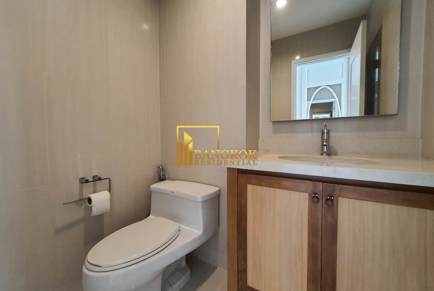 2 bed condo sukhumvit 24 Emporio Place 6171 image-10