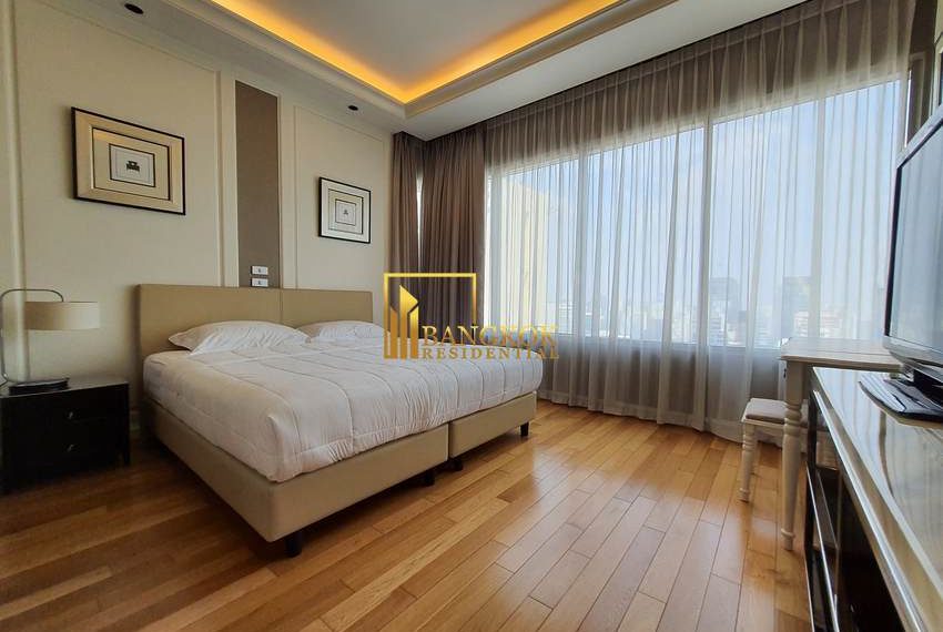2 bed condo sukhumvit 24 Emporio Place 6171 image-15
