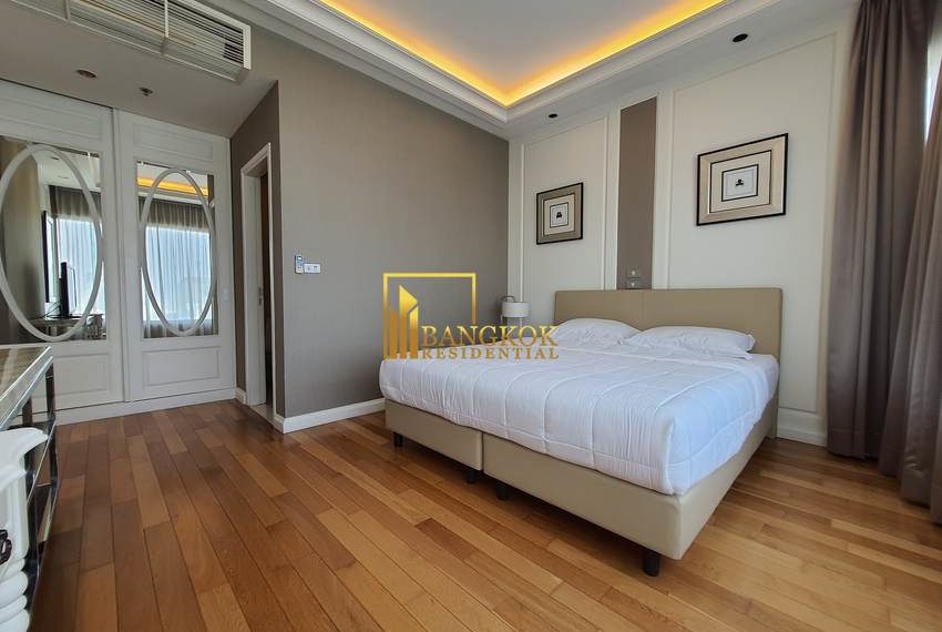 2 bed condo sukhumvit 24 Emporio Place 6171 image-16
