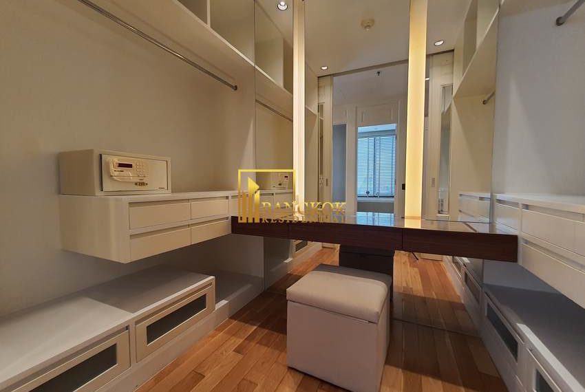 2 bed condo sukhumvit 24 Emporio Place 6171 image-20
