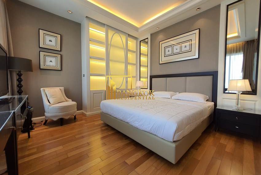 2 bed condo sukhumvit 24 Emporio Place 6171 image-21