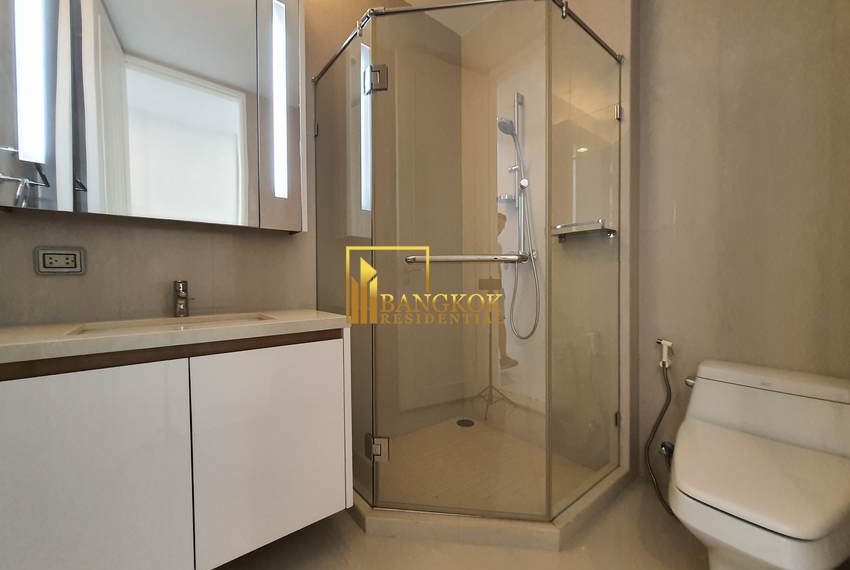 2 bedroom condo chidlom Q Langsuan 5719 image-16