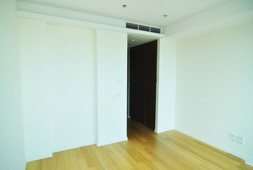 2796 Image-01