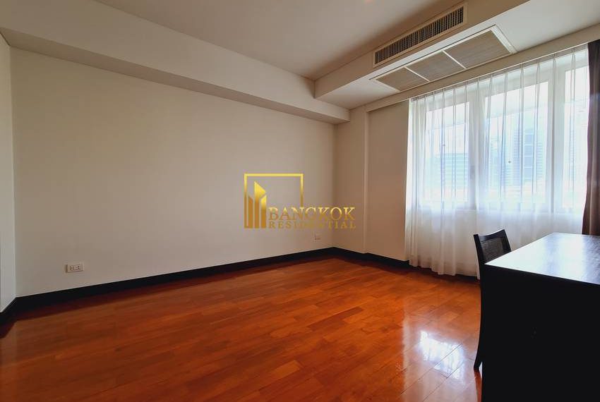 3 Bed For Rent Ruamrudee House 0241 image-17