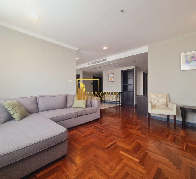 3 bed condo Lake Green 2378 image-01