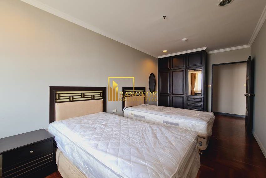 3 bed condo Lake Green 2378 image-13