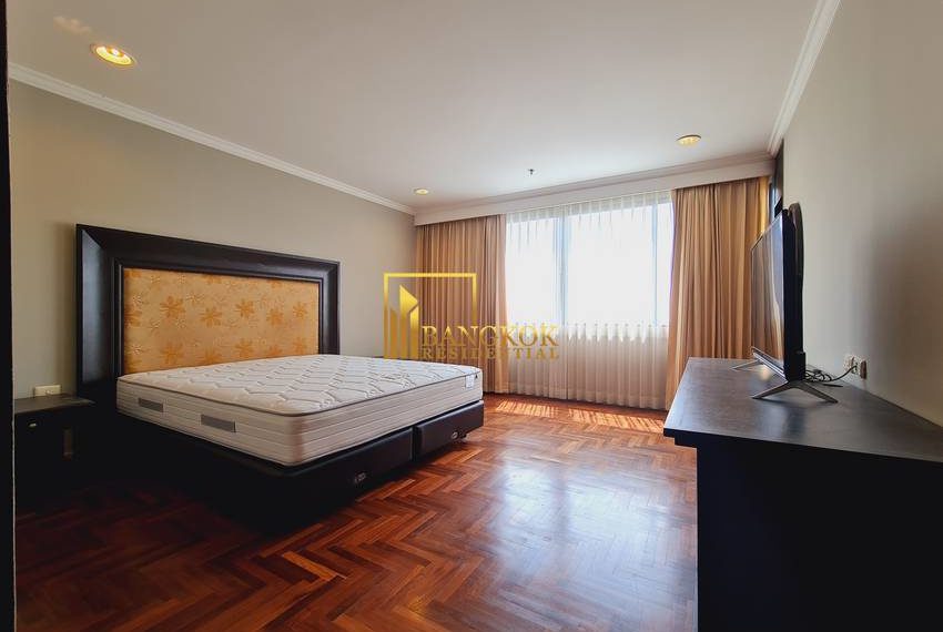 3 bed condo Lake Green 2378 image-15