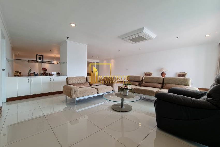 3 bed for rent sukhumvit 11 Kallista Mansion 3264 image-01
