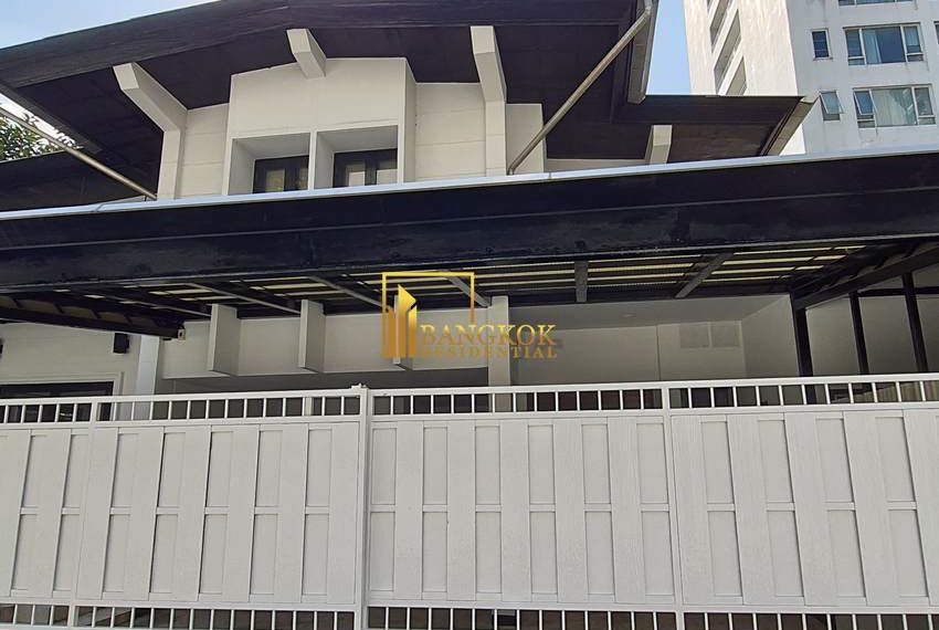 3 bed house for rent phrom phong 7723 image-01