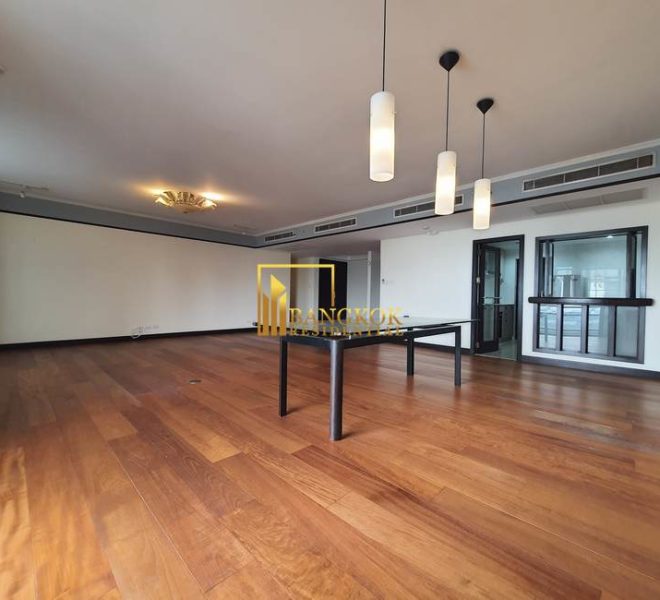 3 bedroom near bts phloen chit All Seasons Mansion 4612 image-02