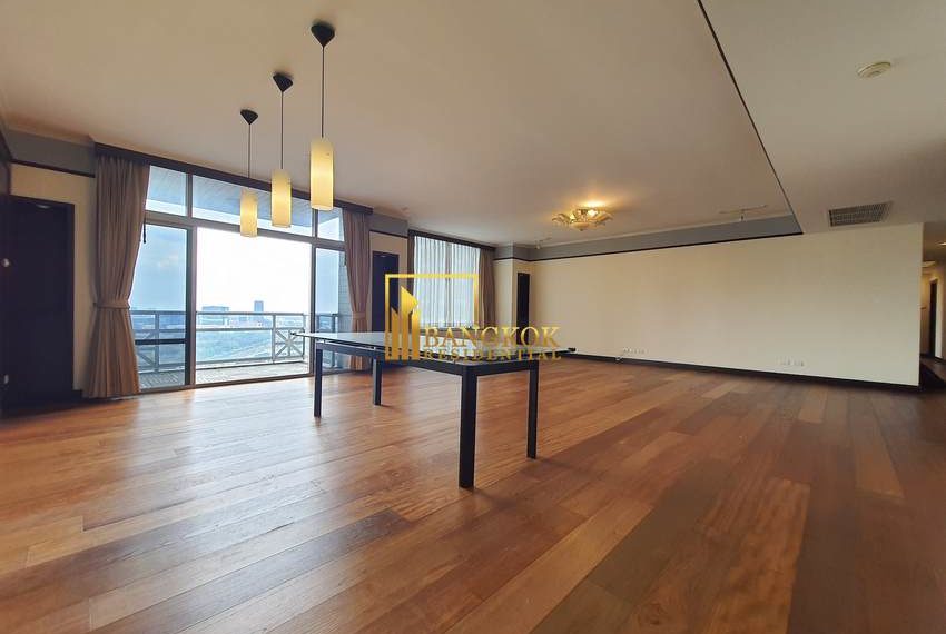 3 bedroom near bts phloen chit All Seasons Mansion 4612 image-03
