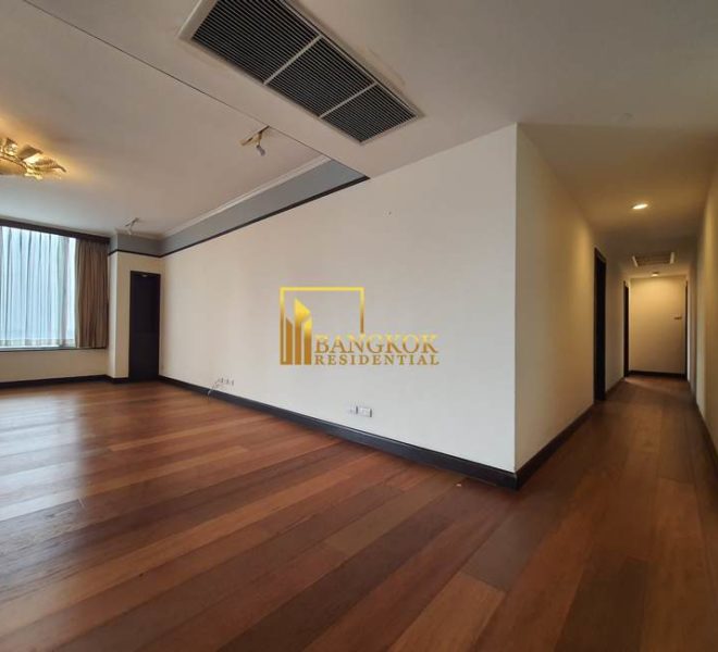 3 bedroom near bts phloen chit All Seasons Mansion 4612 image-09