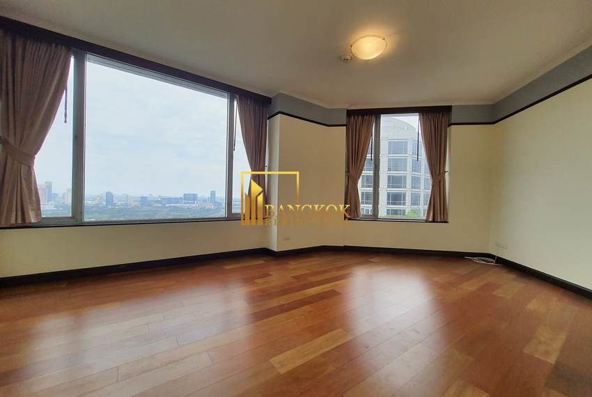 3 bedroom near bts phloen chit All Seasons Mansion 4612 image-12