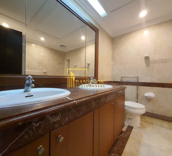3 bedroom near bts phloen chit All Seasons Mansion 4612 image-13