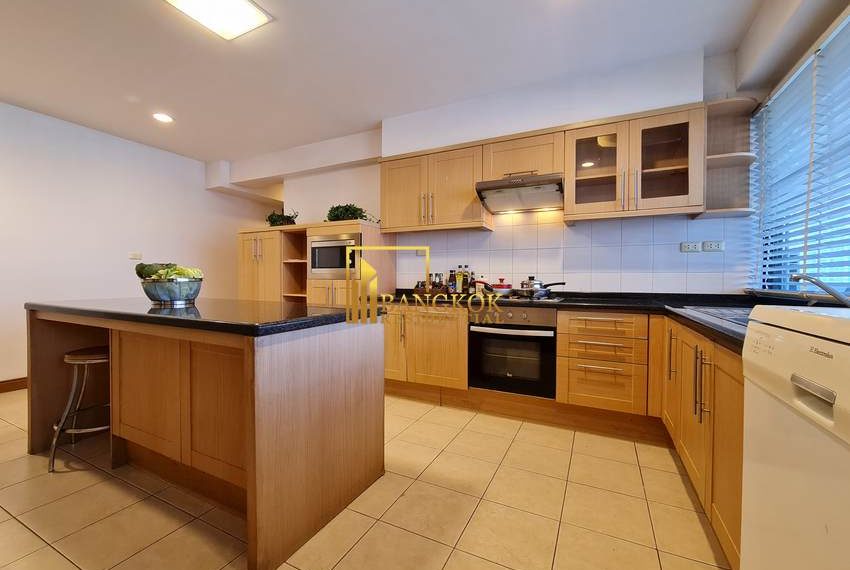 4 bed apartment for rent Centre Point Phromphong 7025 image-11